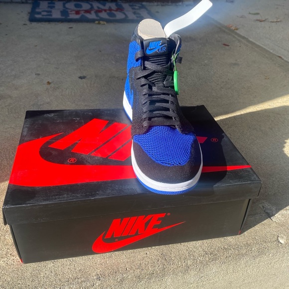 Air Jordan 1 Hyper ROYAL Flyknit 1 main image 5